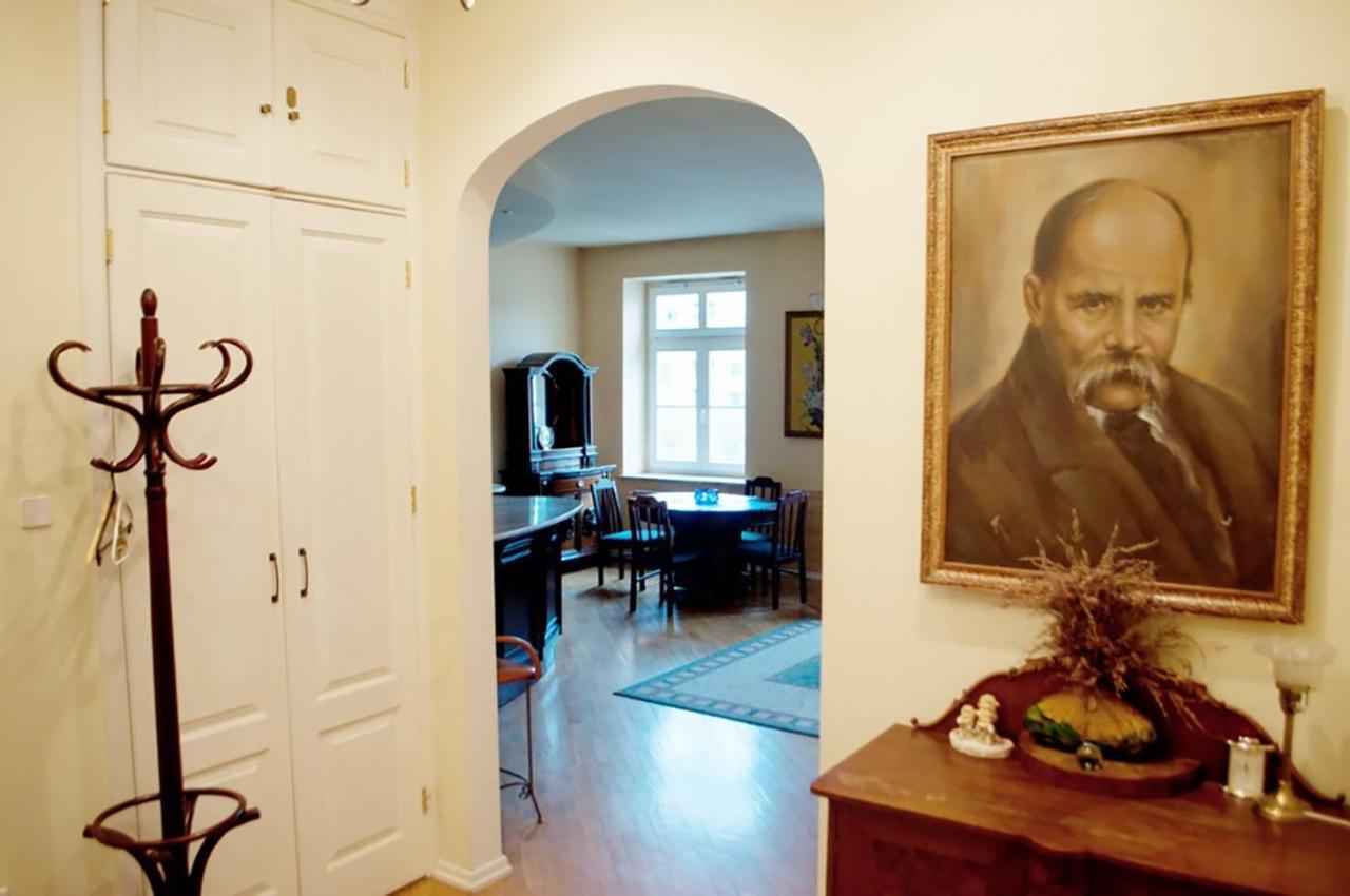 Two Bedroom Luxury Apartment Lviv Exteriör bild